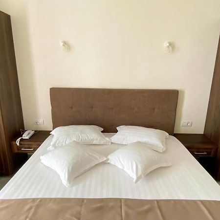 Hotel Decebal Нептун Экстерьер фото