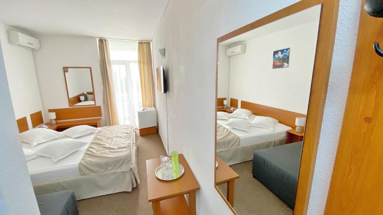 Hotel Decebal Нептун Экстерьер фото